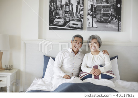 生活,老夫妻,丈夫,妻子,在一起 生活,老夫妻,丈夫,妻子,在一起 40117632