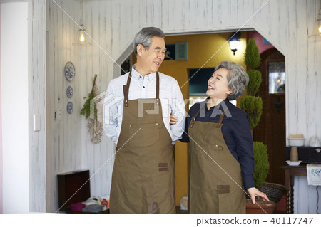 生活,老夫妻,丈夫,妻子,在一起 生活,老夫妻,丈夫,妻子,在一起 40117747