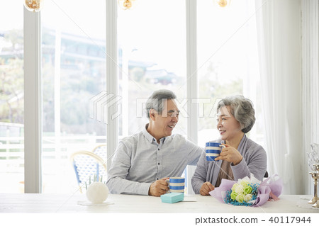 生活，老夫妻，丈夫，妻子，在一起 40117944