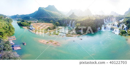 Ban Gioc waterfall in CaoBang, VietNam -drone view Ban Gioc waterfall in CaoBang, VietNam -drone view 40122703