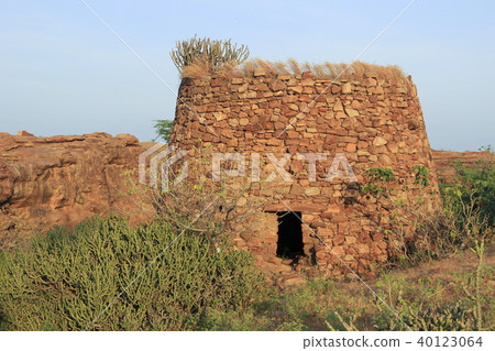 Forlorn Watch Tower Forlorn Watch Tower 40123064
