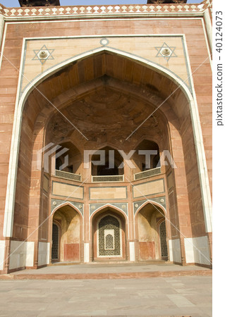 Entrance of Humayun's Tomb 40124073