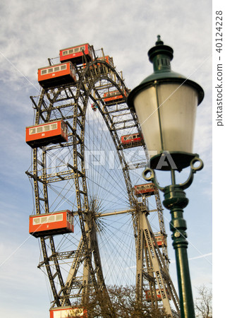 vienna prater park amusement giant wheel vienna prater park amusement giant wheel 40124228