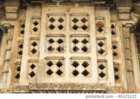 Stepped Stone Window Panels Stepped Stone Window Panels 40125223
