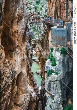 Caminito Del Rey, mountain path along steep cliffs 40125250
