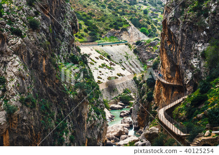 Caminito Del Rey, mountain path along steep cliffs 40125254