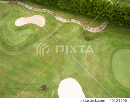 Aerial view of beautiful golf course 40125996