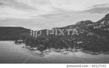 Coles Bay in Freycinet National Park 40127191