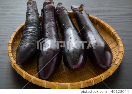 Chairperson 40128044