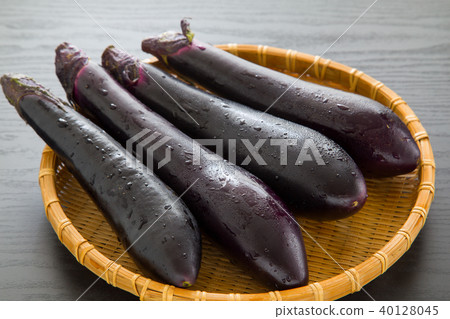 Chairperson 40128045