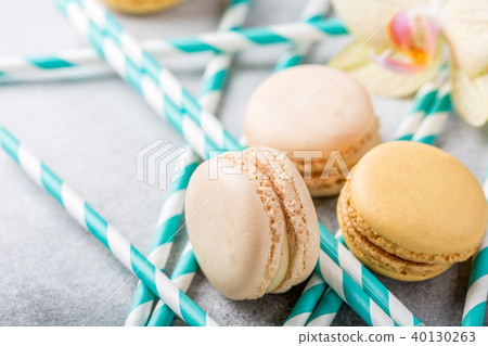 French assorted macarons 40130263