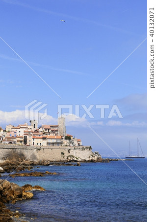 Antibes antibes 40132071
