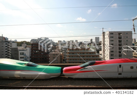 與E5 Tohoku Shinkansen和E6 Akita Shinkansen的連接 與E5 Tohoku Shinkansen和E6 Akita Shinkansen的連接 40134182