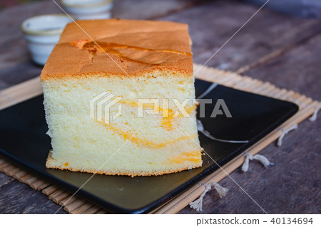 Popular Taiwanese styled sponge cake. Popular Taiwanese styled sponge cake. 40134694