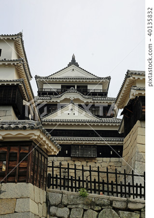 松山城堡在夏末 松山城堡在夏末 40135832