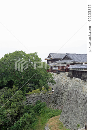 松山城堡在夏末 松山城堡在夏末 40135835