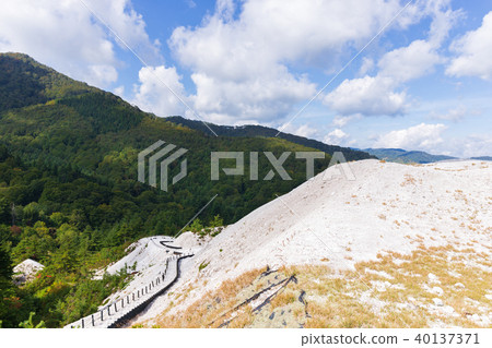 秋田縣湯澤市川原頭髮地獄九月 秋田縣湯澤市川原頭髮地獄九月 40137371