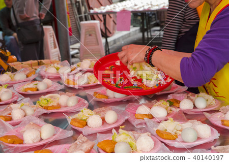 Three sacrifices, sacrifices, religion, swearing, holdings, religion, Sacrificial offerings, 40140197