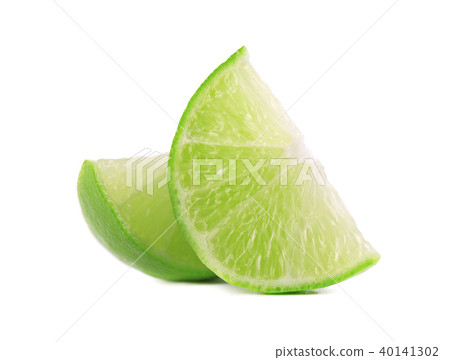 Ripe slice of green lime citrus fruit, isolated on white background. Lime wedge with clipping path 40141302
