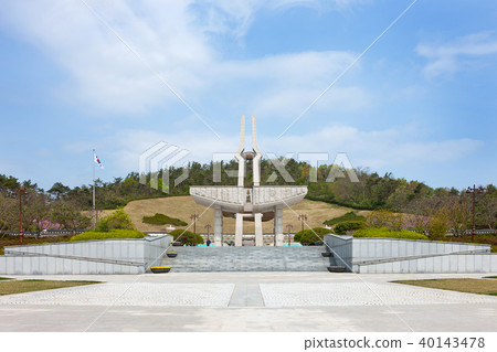 5.18陵墓示範紀念塔，國立5.18民主公墓，北區，光州 40143478