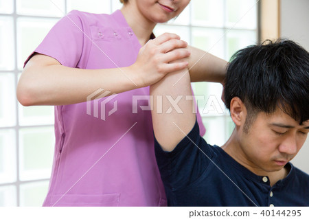 Massage, manipulation image (Photographing cooperation: WABOKU-WAJI-Futako Tamagawa) Massage, manipulation image (Photographing cooperation: WABOKU-WAJI-Futako Tamagawa) 40144295