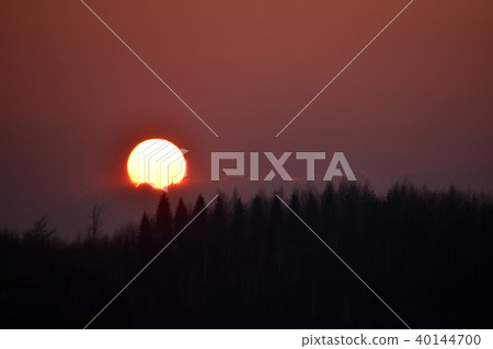 Setting sun Setting sun 40144700