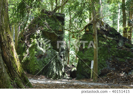 Amano Iwato Muro Ryuna Shrine(奈良縣宇都市) Amano Iwato Muro Ryuna Shrine(奈良縣宇都市) 40151415