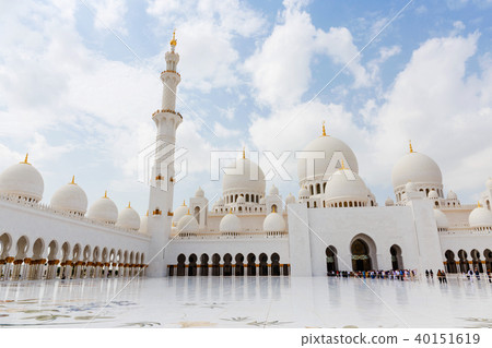 Sheikh Zayed Mosque, Abu Dhabi, UAE 40151619