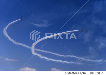 Blue impulse training over the base Blue impulse training over the base 40152834