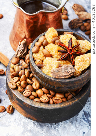 Roasted coffee beans 40153268