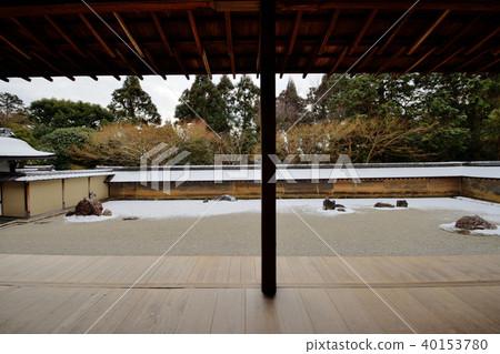 Stone garden of Ryoanji Temple Stone garden of Ryoanji Temple 40153780