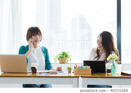 business woman, businesswoman, meeting 40155369