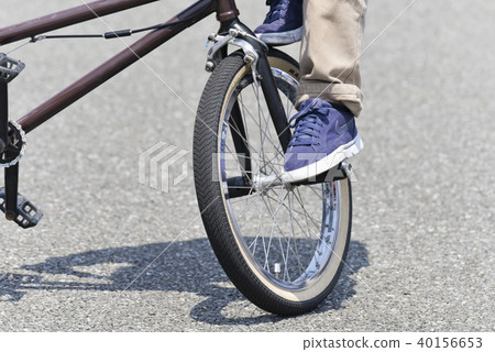 Bicycle acrobat BMX 40156653