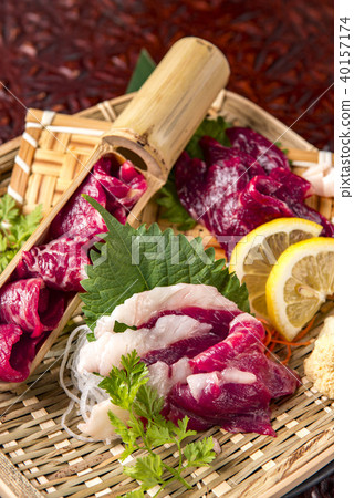 Fresh horse meat dish Fresh horse meat dish 40157174