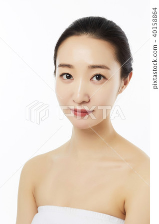 Young woman, beauty 40158864