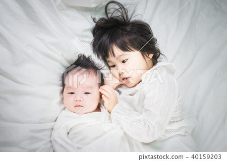 siblings siblings 40159203