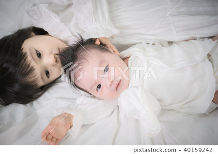 siblings siblings 40159242