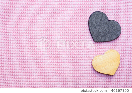 leather and wooden heart-shaped 40167590