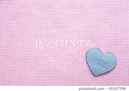 leather heart-shaped 40167596