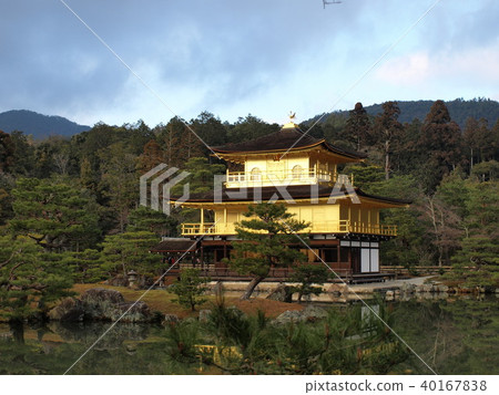 世界遺產“金閣寺和湖泊湖” 40167838