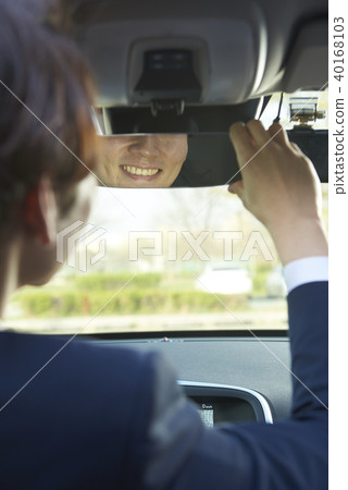 driving driving 40168103