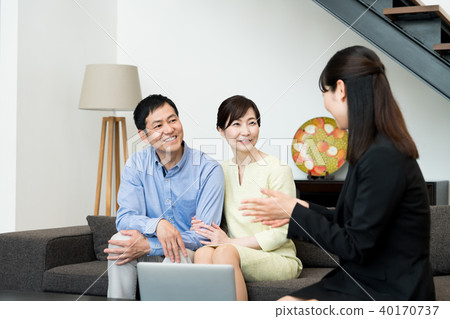 Visiting sales 40170737