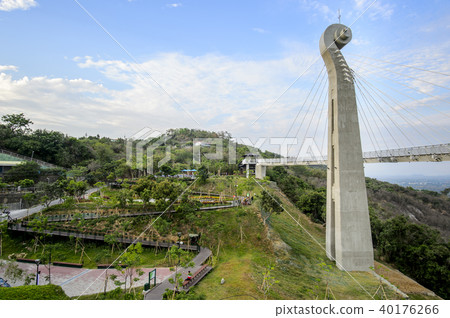 台灣高雄高雄，高雄山，康山野野新視野，中港山天橋 40176266
