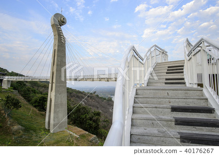 台灣高雄高雄，高雄山，康山野野新視野，中港山天橋 40176267