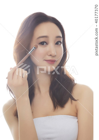 Young woman, beauty Young woman, beauty 40177370