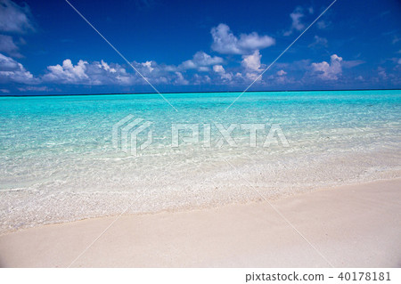Tropical Maldives Maldives Sea Hawaii Summer Oversea Water Villas Wedding Sandy Beach 40178181