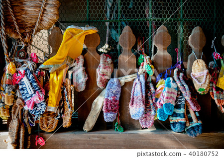Straw sandal at Narita san Shinsho ji temple 40180752