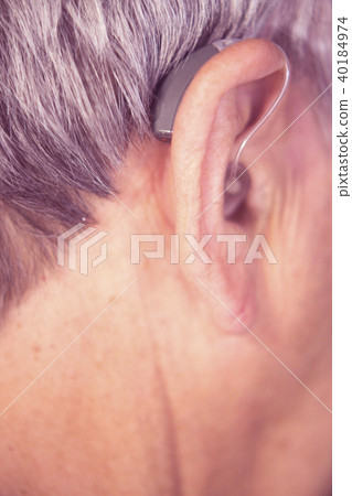 Digital hearing aid ear 40184974