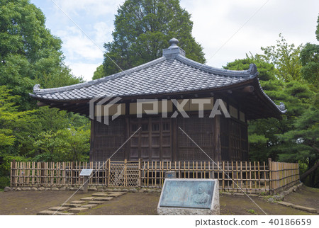 The Four Basilicas of the Philosophy Hall Park (Nakano Ward, Tokyo) 40186659
