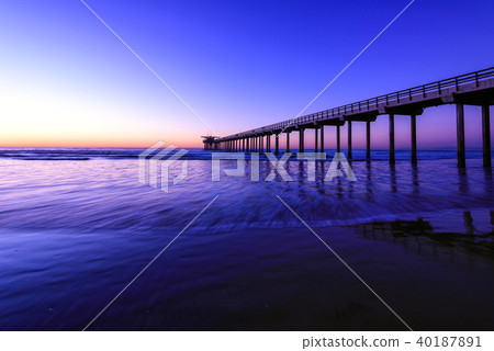 Perfect Magic Hour on the San Diego La Jolla Coast and Scripps Pier Perfect Magic Hour on the San Diego La Jolla Coast and Scripps Pier 40187891